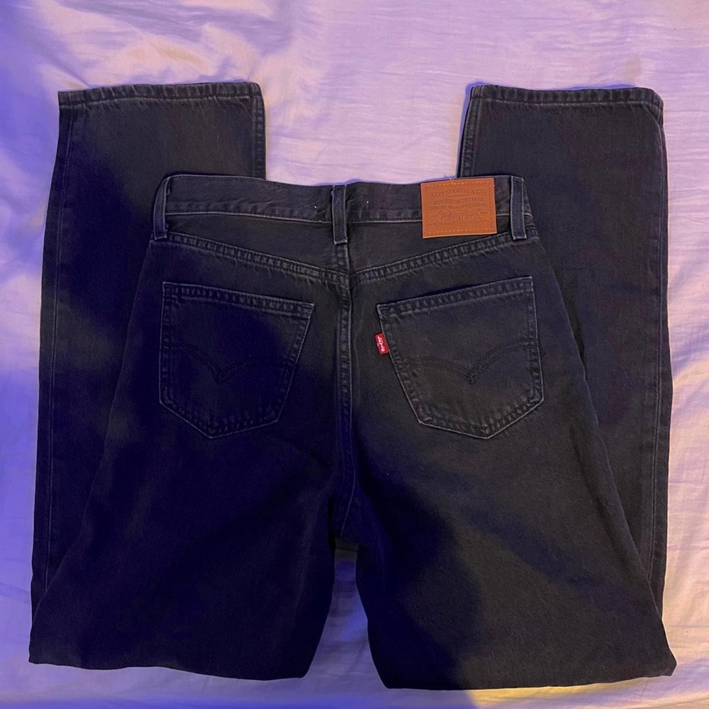 Levi’s “loose straight” jeans